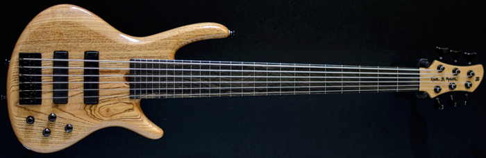 Roscoe Century 6 STD fretless